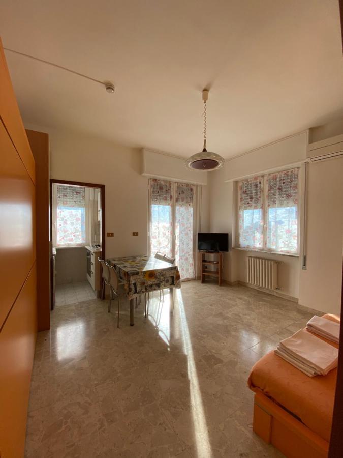 Residence Riviera アルベンガ エクステリア 写真
