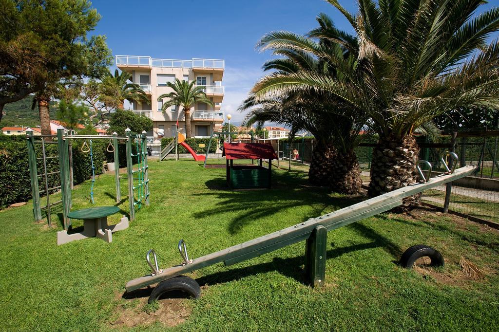 Residence Riviera アルベンガ エクステリア 写真